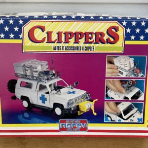 Voitures à monter Norev Clippers ambulance 4X4