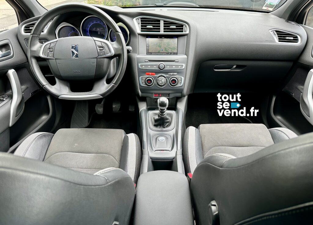 DS DS4