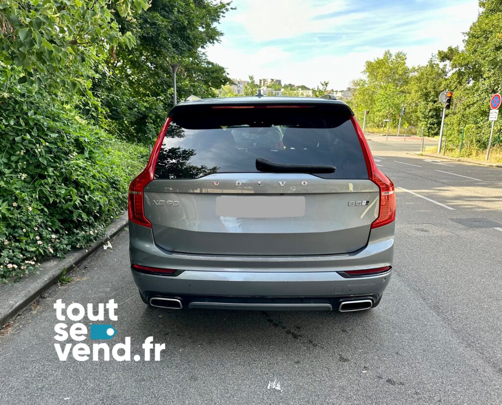 Volvo XC90 R-Design